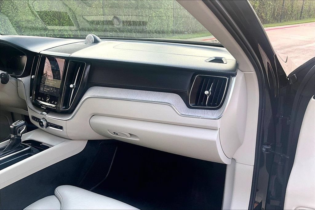 Used 2018 Volvo XC60 T6 Inscription w/ Convenience Package AWD/4WD image 21