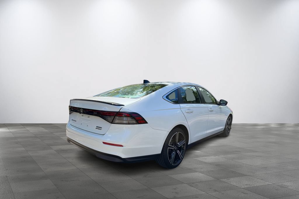 Used 2024 Honda Accord Sport image 6