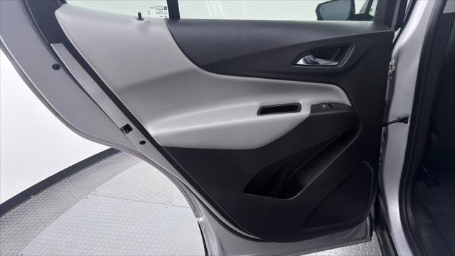 Used 2022 Chevrolet Equinox LT FWD image 17