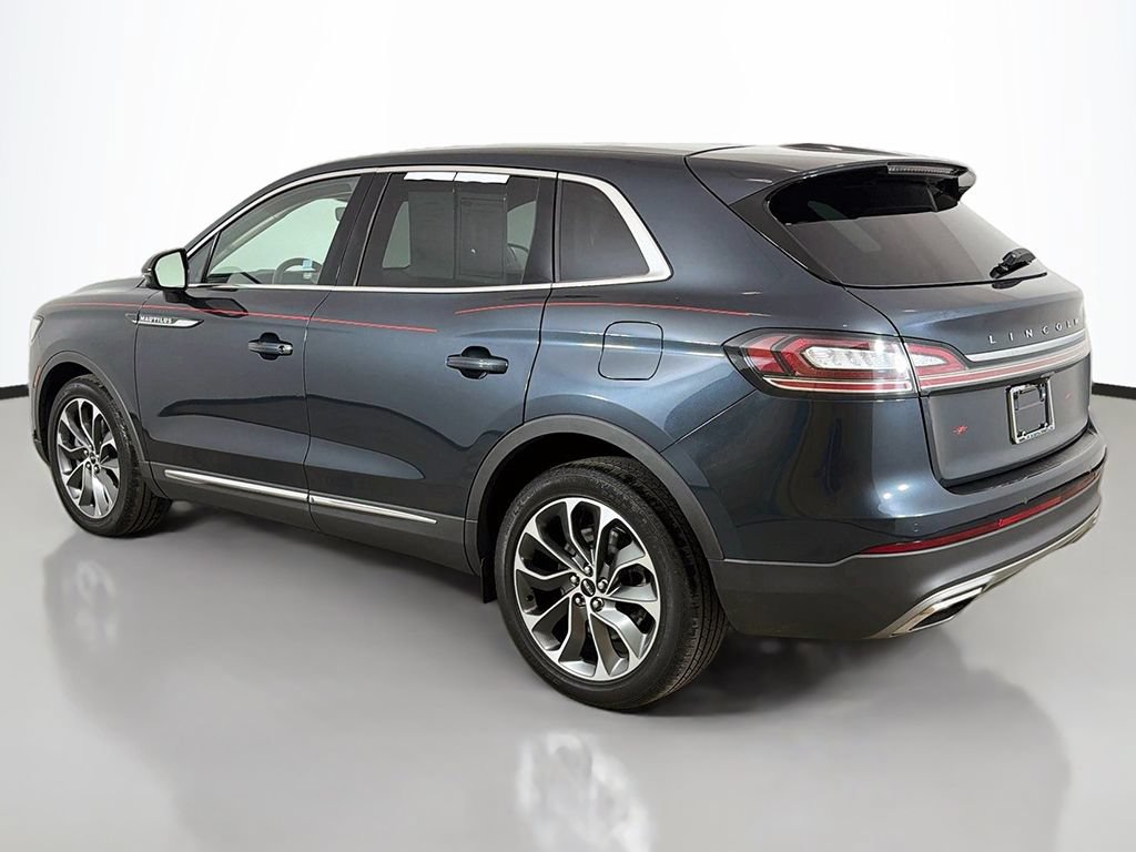 Used 2023 Lincoln Nautilus Reserve AWD/4WD image 13