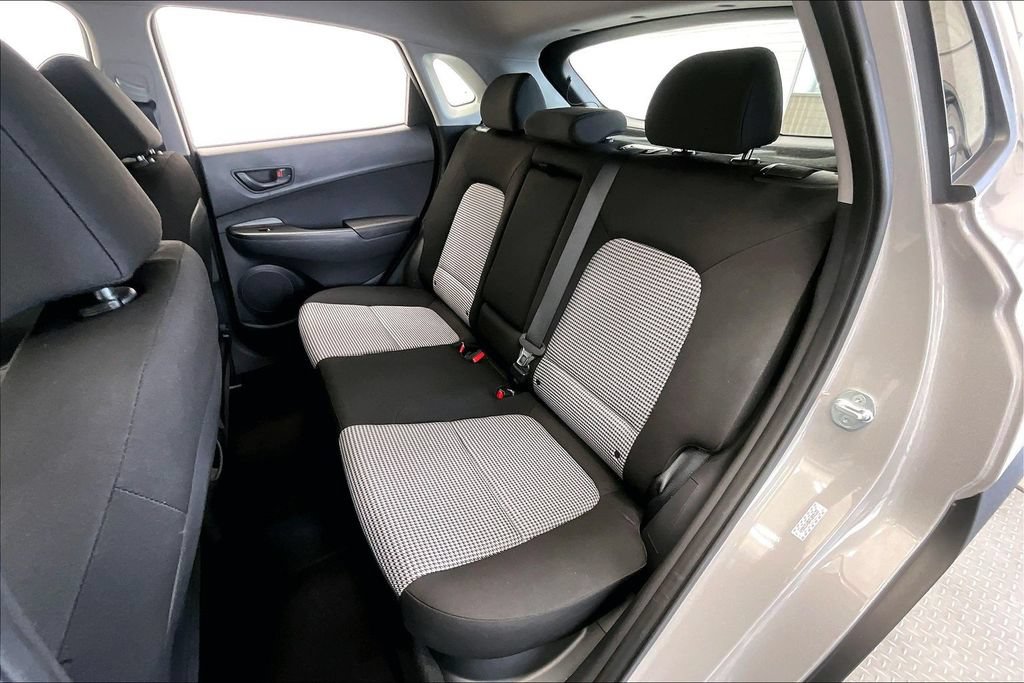 Certified 2023 Hyundai Kona SE w/ Cargo Package AWD/4WD image 25