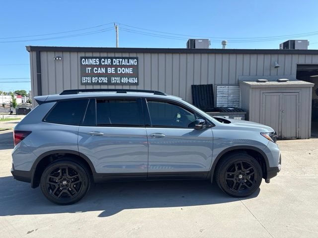 Used 2024 Honda Passport Black Edition image 8