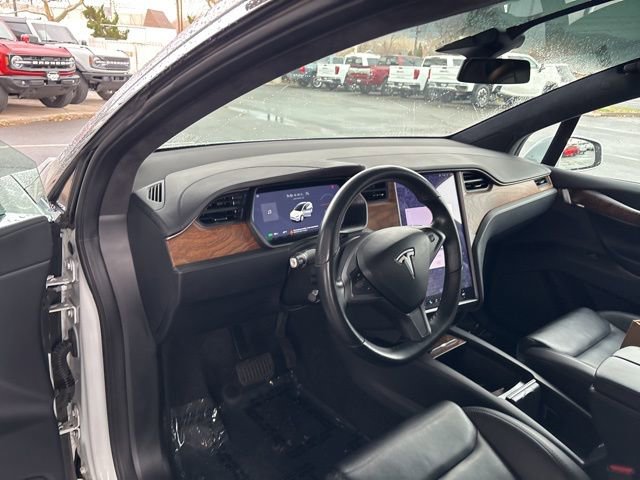 Used 2020 Tesla Model X Long Range image 14