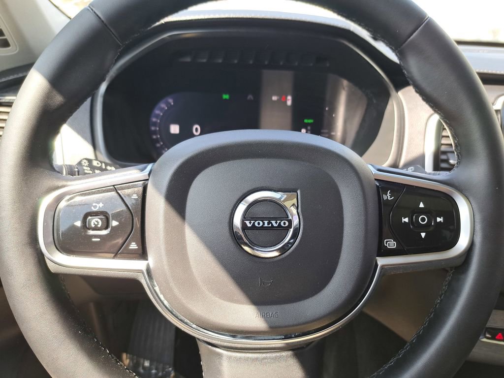 Used 2023 Volvo XC90 T8 Ultimate w/ Protection Package Premier AWD/4WD image 10