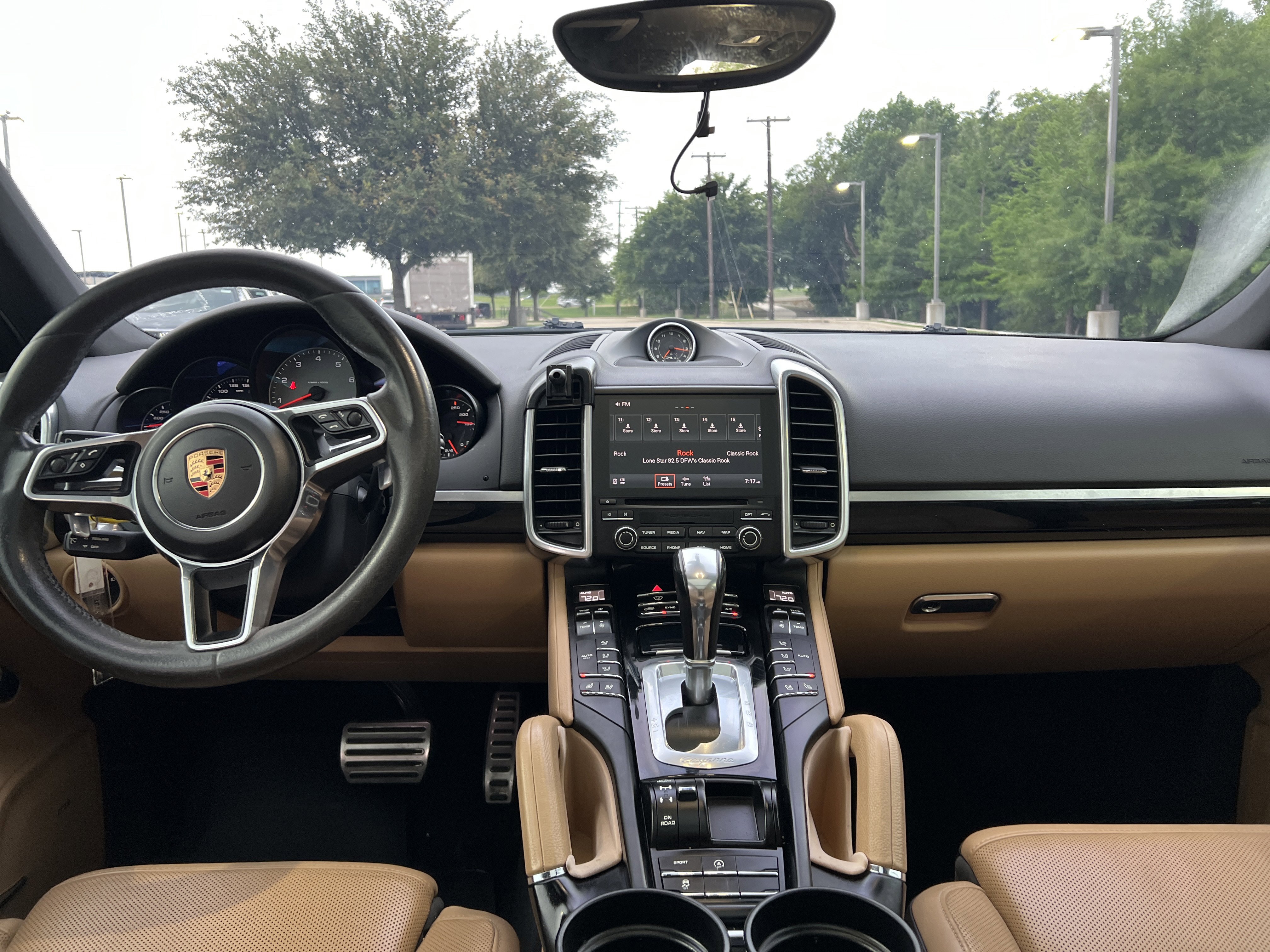 Used 2018 Porsche Cayenne S AWD/4WD image 25