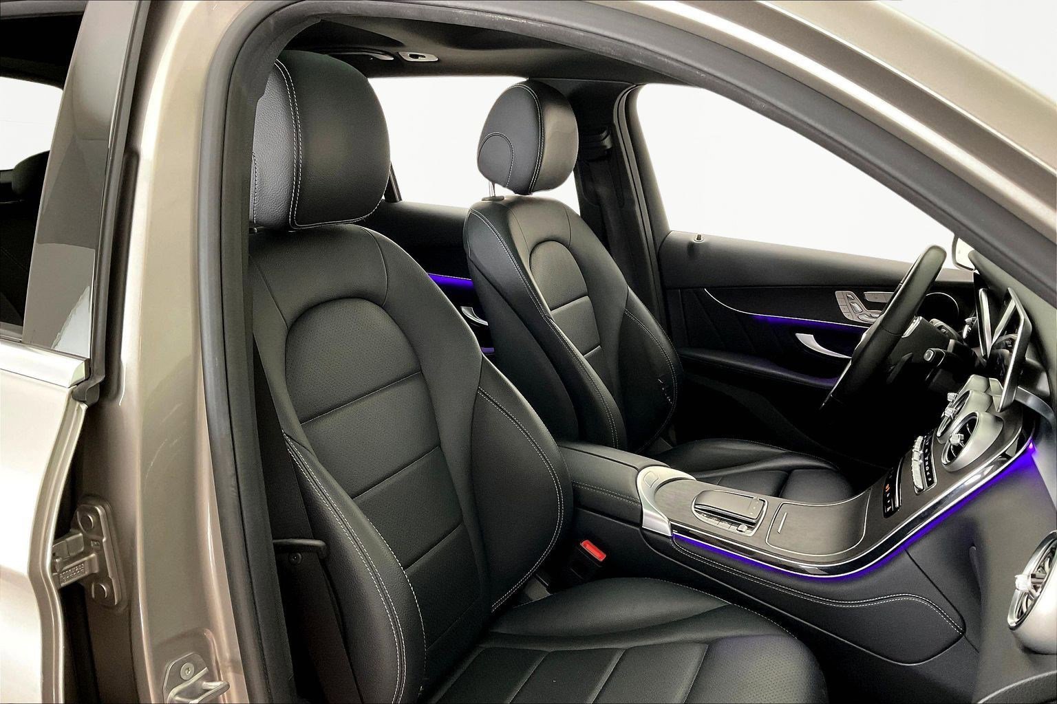 Used 2021 Mercedes-Benz GLC 300 4MATIC image 29