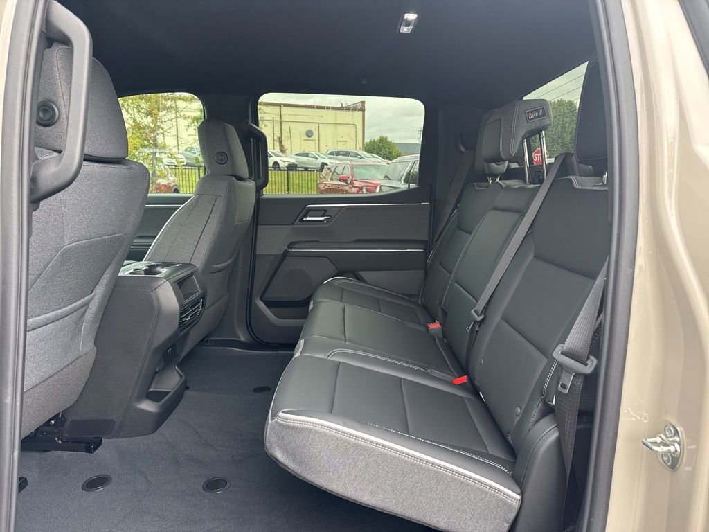 New 2026 GMC Sierra EV Elevation w/ LPO, Elevation Dark Package AWD/4WD image 27