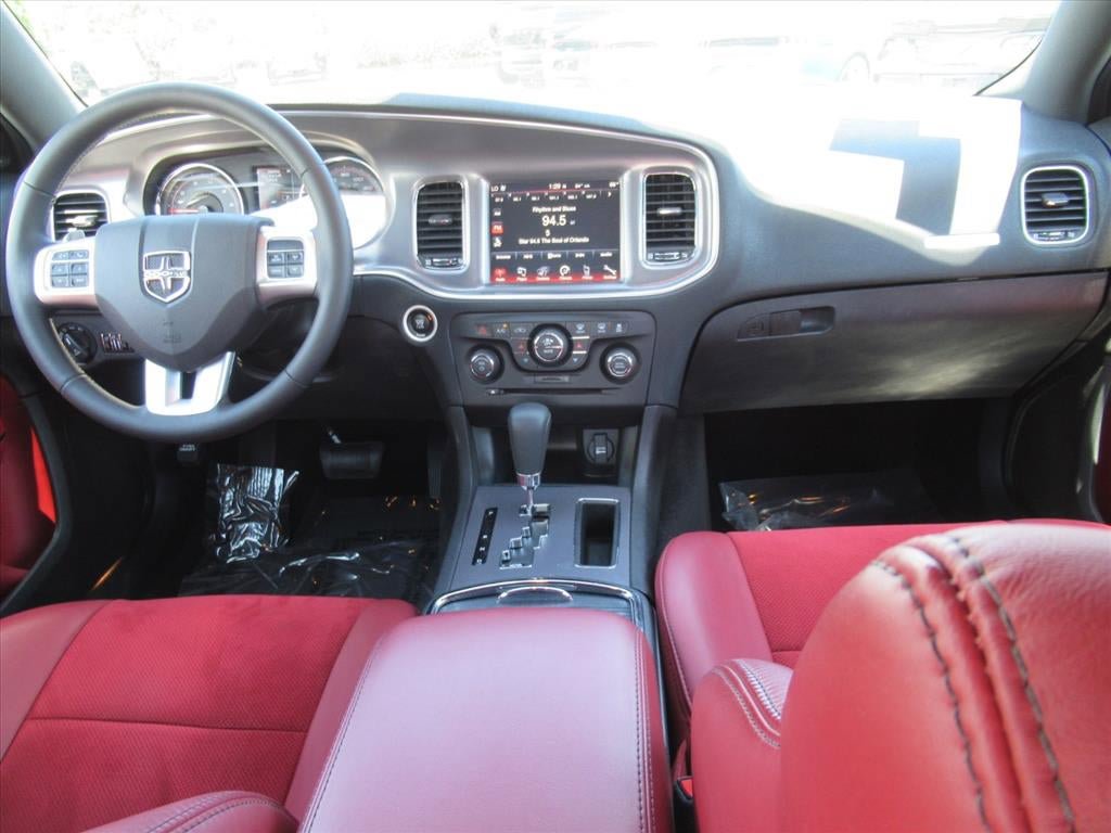 Used 2014 Dodge Charger R/T RWD image 12