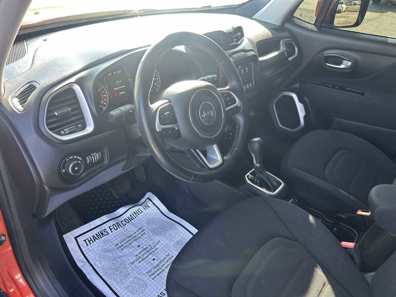 Used 2020 Jeep Renegade Latitude w/ Cold Weather Group image 10