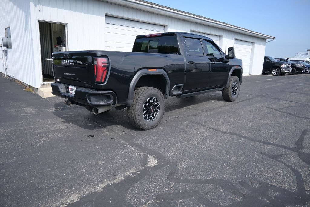 Used 2025 GMC Sierra 2500 AT4X AWD/4WD image 8
