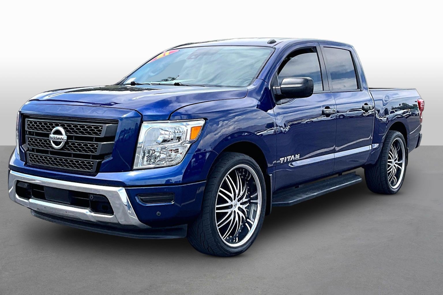 Used 2021 Nissan Titan SV w/ SV Convenience Package
