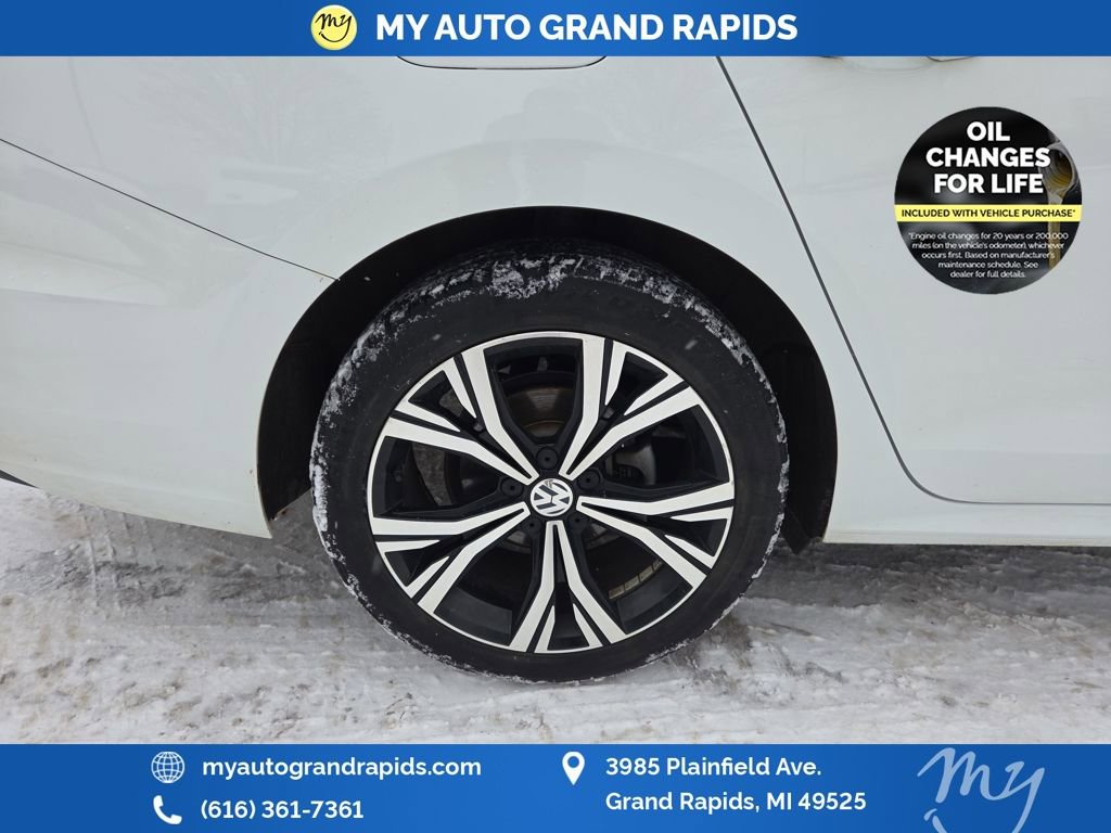 Used 2020 Volkswagen Passat 2.0T SEL image 35