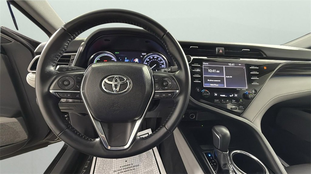 Used 2019 Toyota Camry XLE image 19