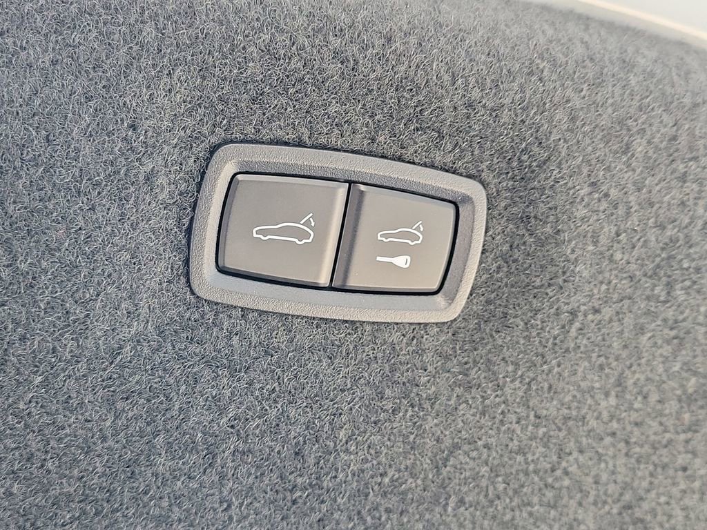 New 2026 Porsche Taycan AWD/4WD image 18