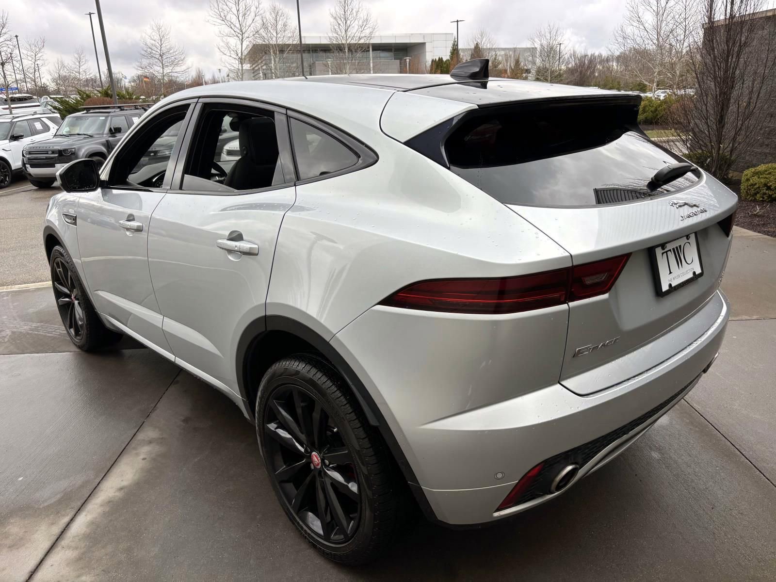 Used 2019 Jaguar E-PACE R-Dynamic HSE image 7