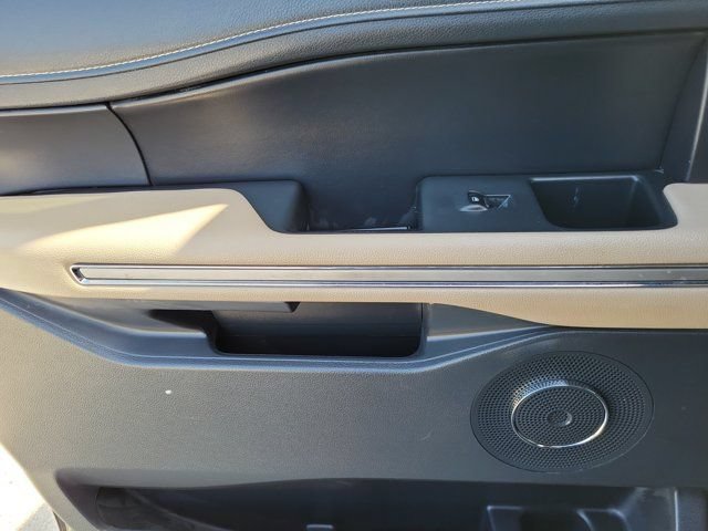 Used 2024 Ford Expedition Max Limited RWD image 15