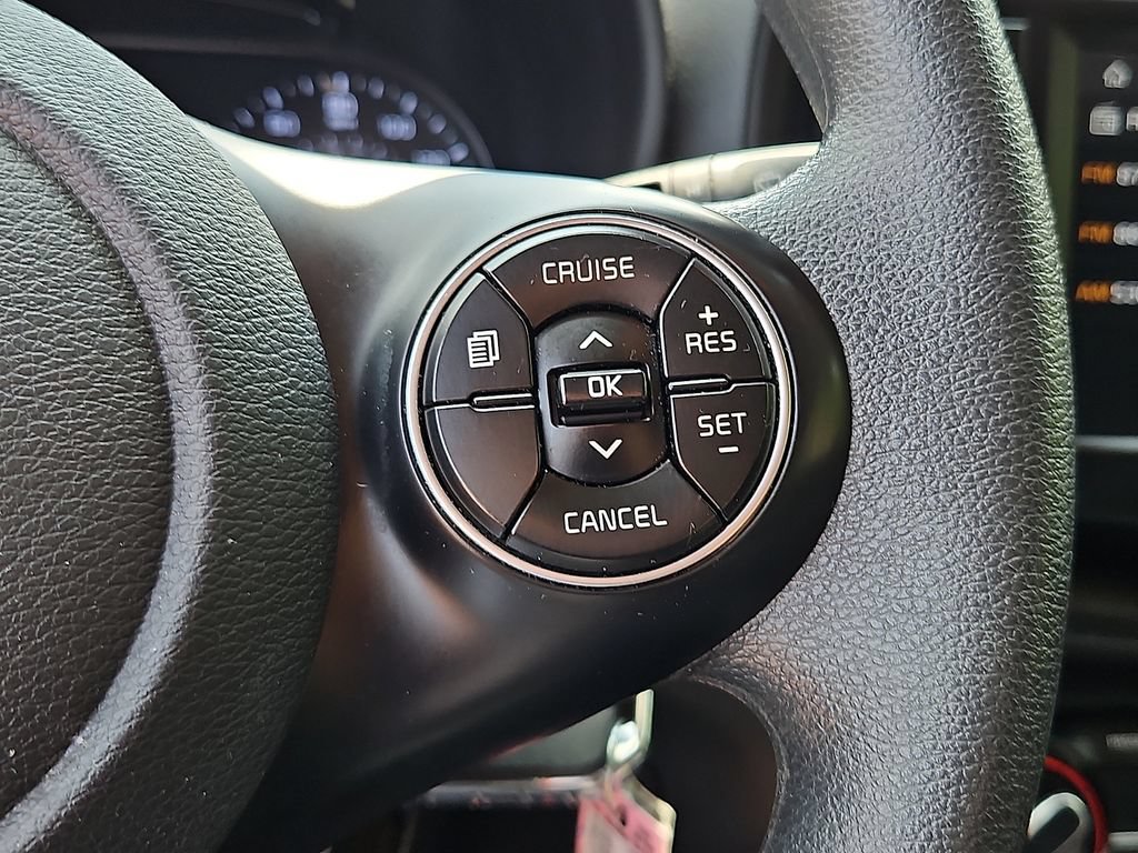 Certified 2022 Kia Soul LX FWD image 22