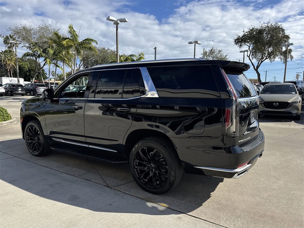 Used 2023 Cadillac Escalade Luxury image 13