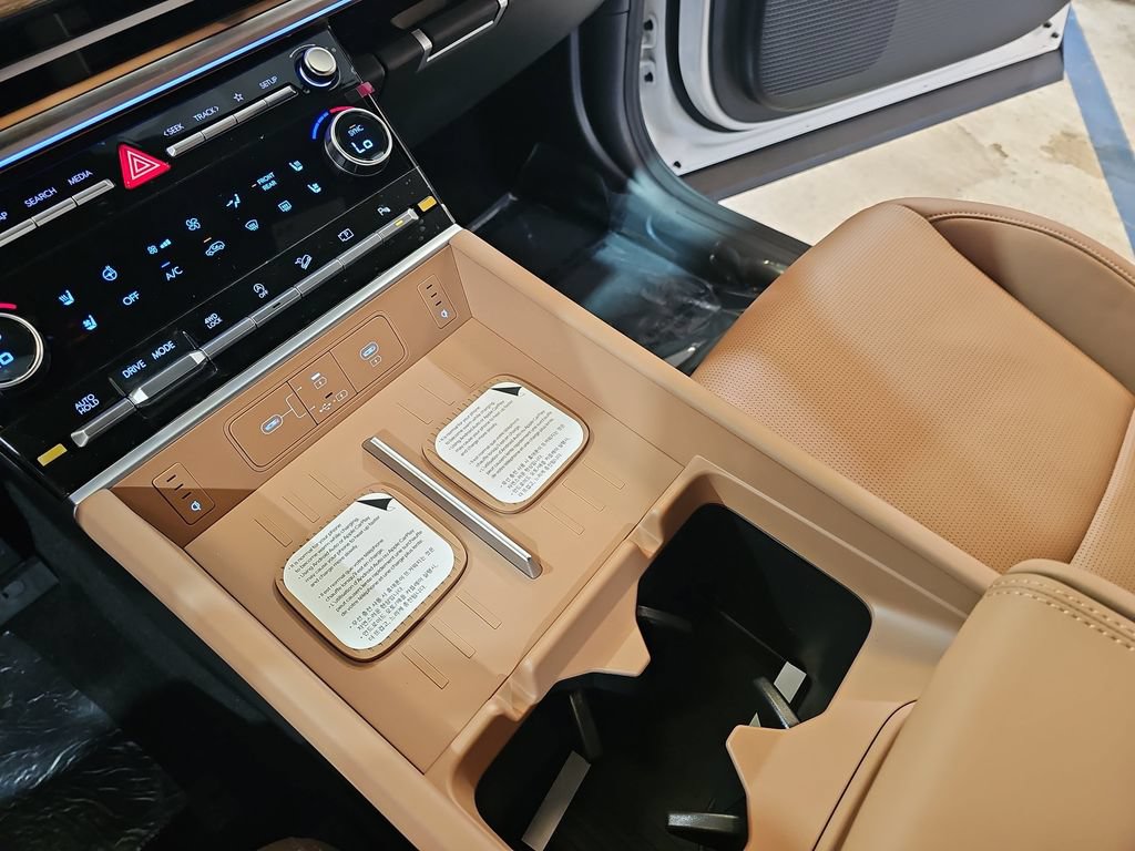 New 2026 Hyundai Santa Fe Limited AWD/4WD image 26