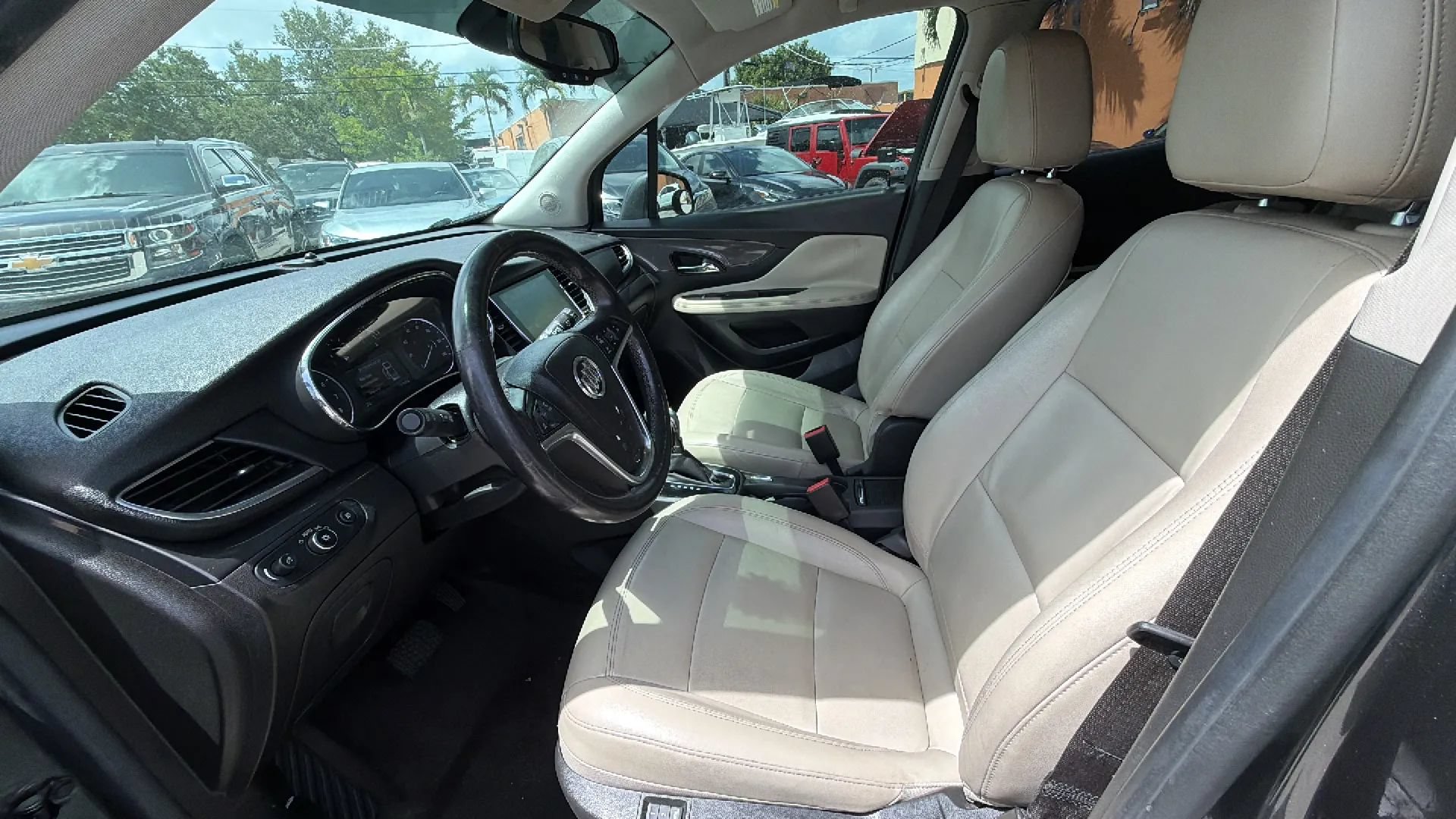 Used 2017 Buick Encore Essence FWD image 12