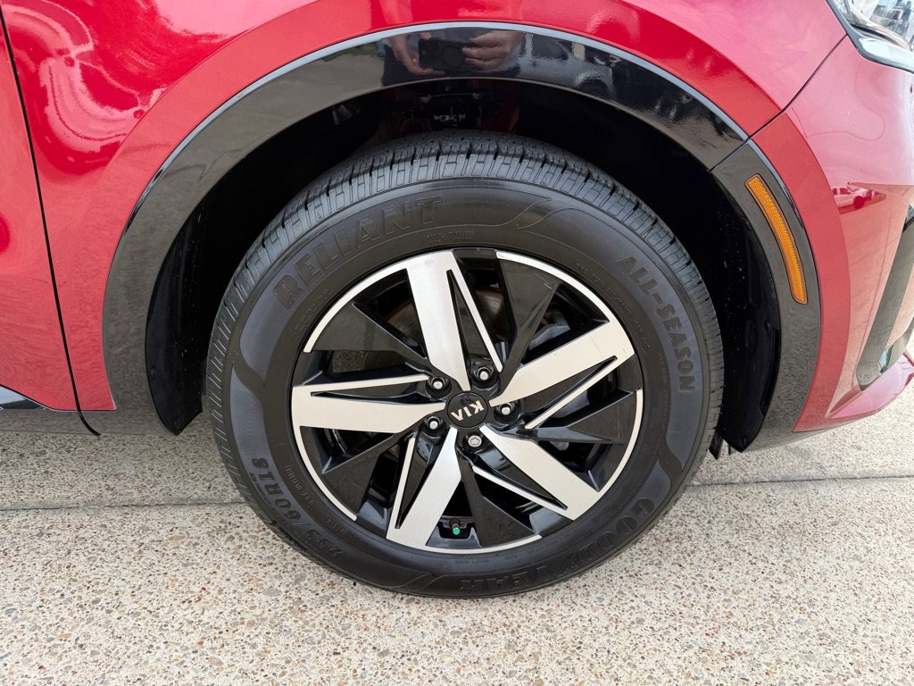 Used 2021 Kia Sorento EX w/ Panoramic Sunroof Package FWD image 15