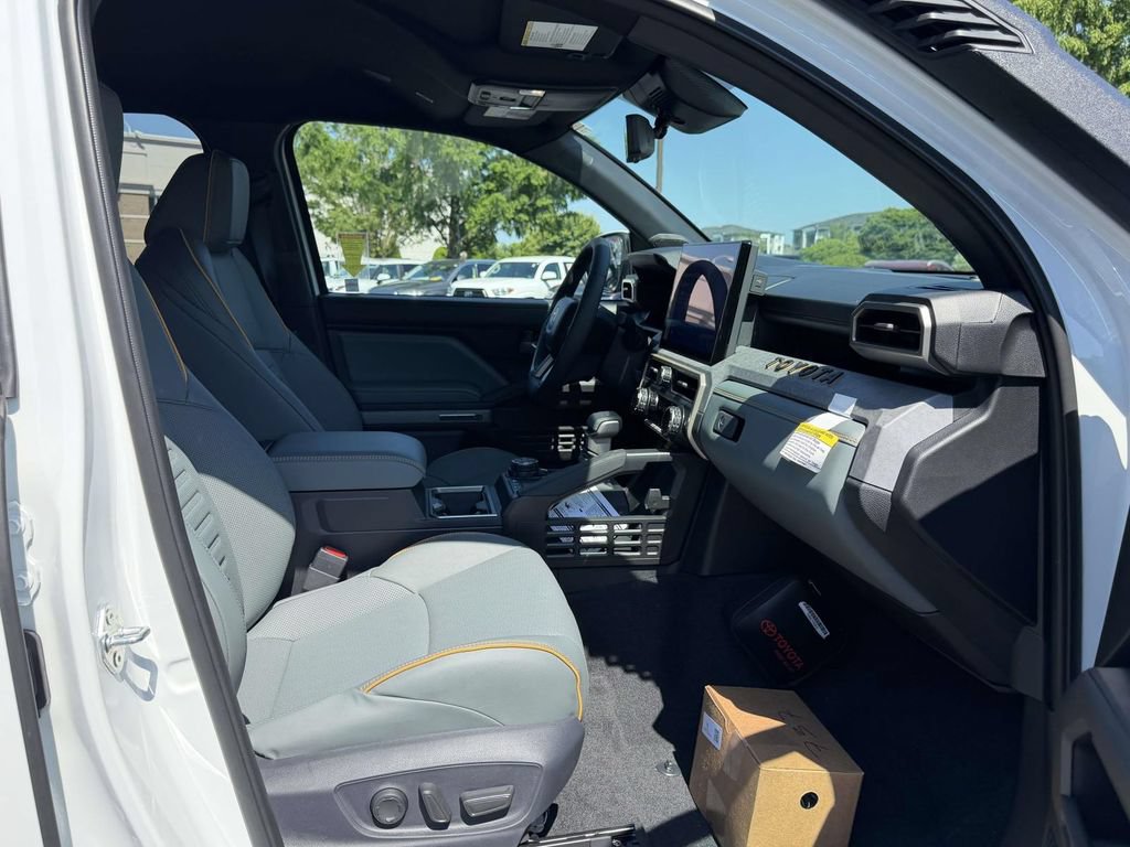 Used 2026 Toyota Tacoma 4x4 Double Cab Hybrid w/ Tow Tech Package image 11