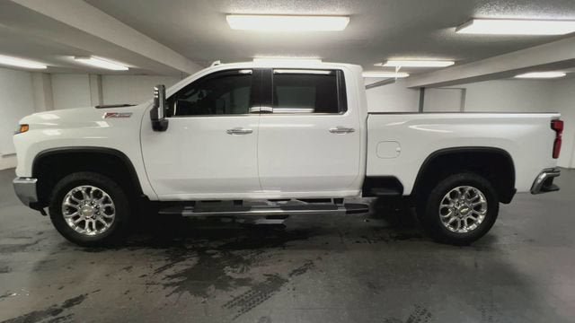Certified 2025 Chevrolet Silverado 2500 LTZ w/ LTZ Convenience Package AWD/4WD image 5