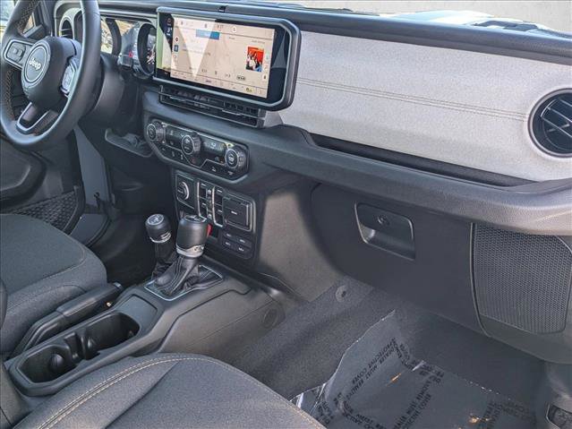 Used 2024 Jeep Wrangler Unlimited Sport AWD/4WD image 20
