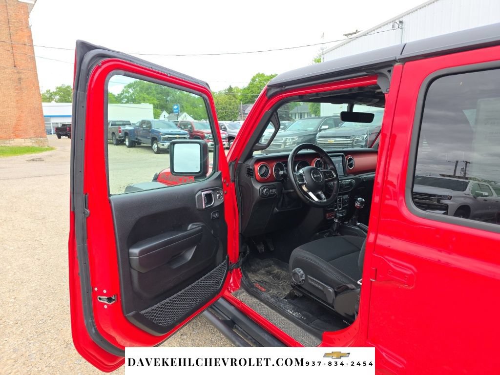 Used 2019 Jeep Wrangler Unlimited Rubicon w/ Dual Top Group AWD/4WD image 13