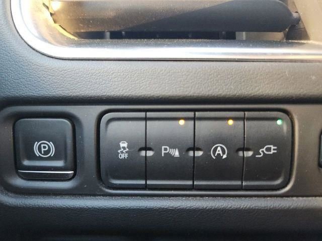 Used 2021 Chevrolet Suburban LS image 22