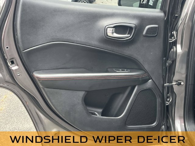 Used 2018 Jeep Compass Trailhawk w/ Leather Interior Group AWD/4WD image 20