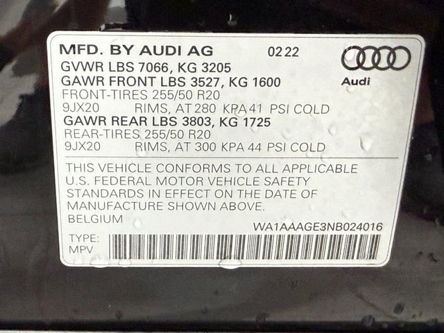 Used 2022 Audi e-tron Premium image 28