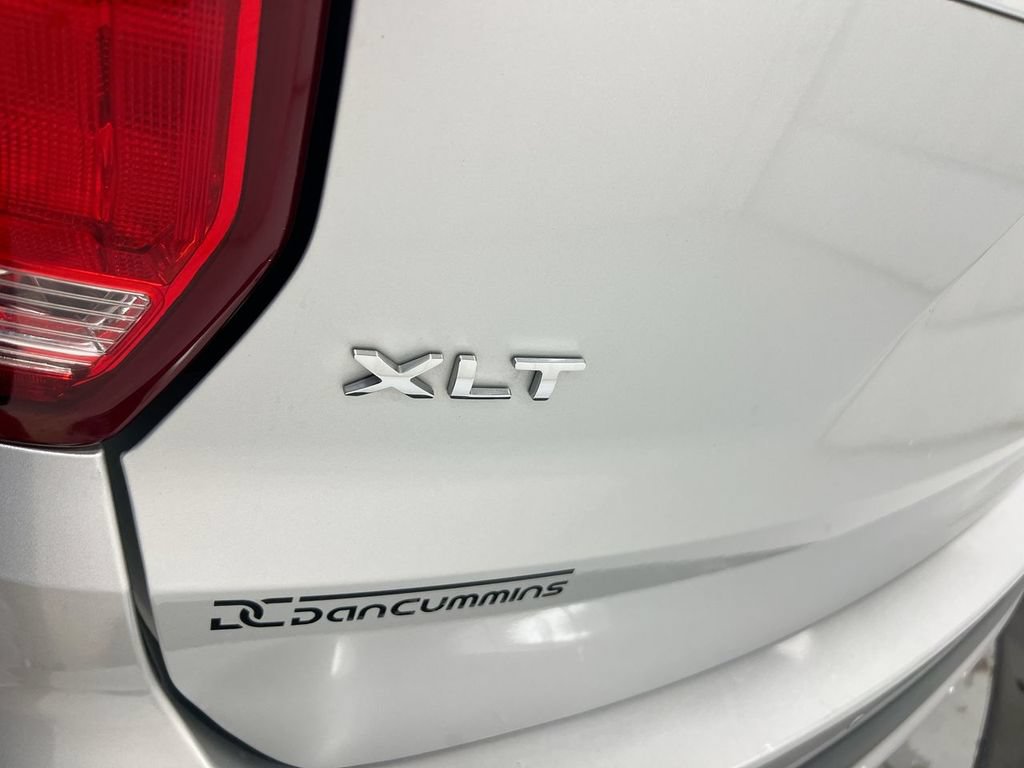 Used 2017 Ford Explorer XLT AWD/4WD image 26
