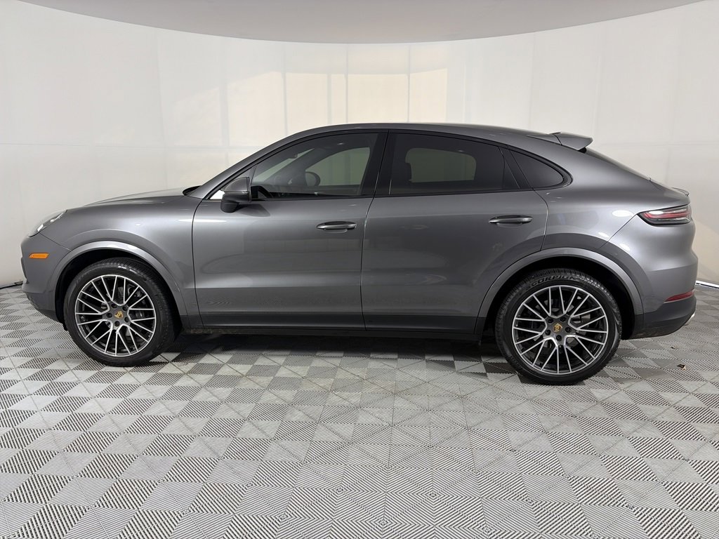 Used 2020 Porsche Cayenne image 4