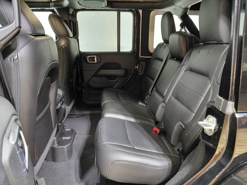 Used 2023 Jeep Wrangler Unlimited Sahara AWD/4WD image 42