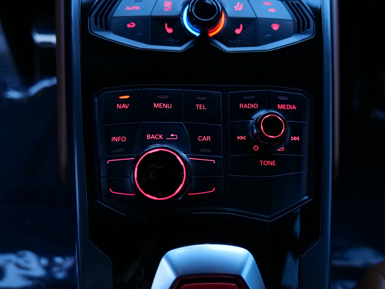 Used 2015 Lamborghini Huracan LP 610-4 image 32