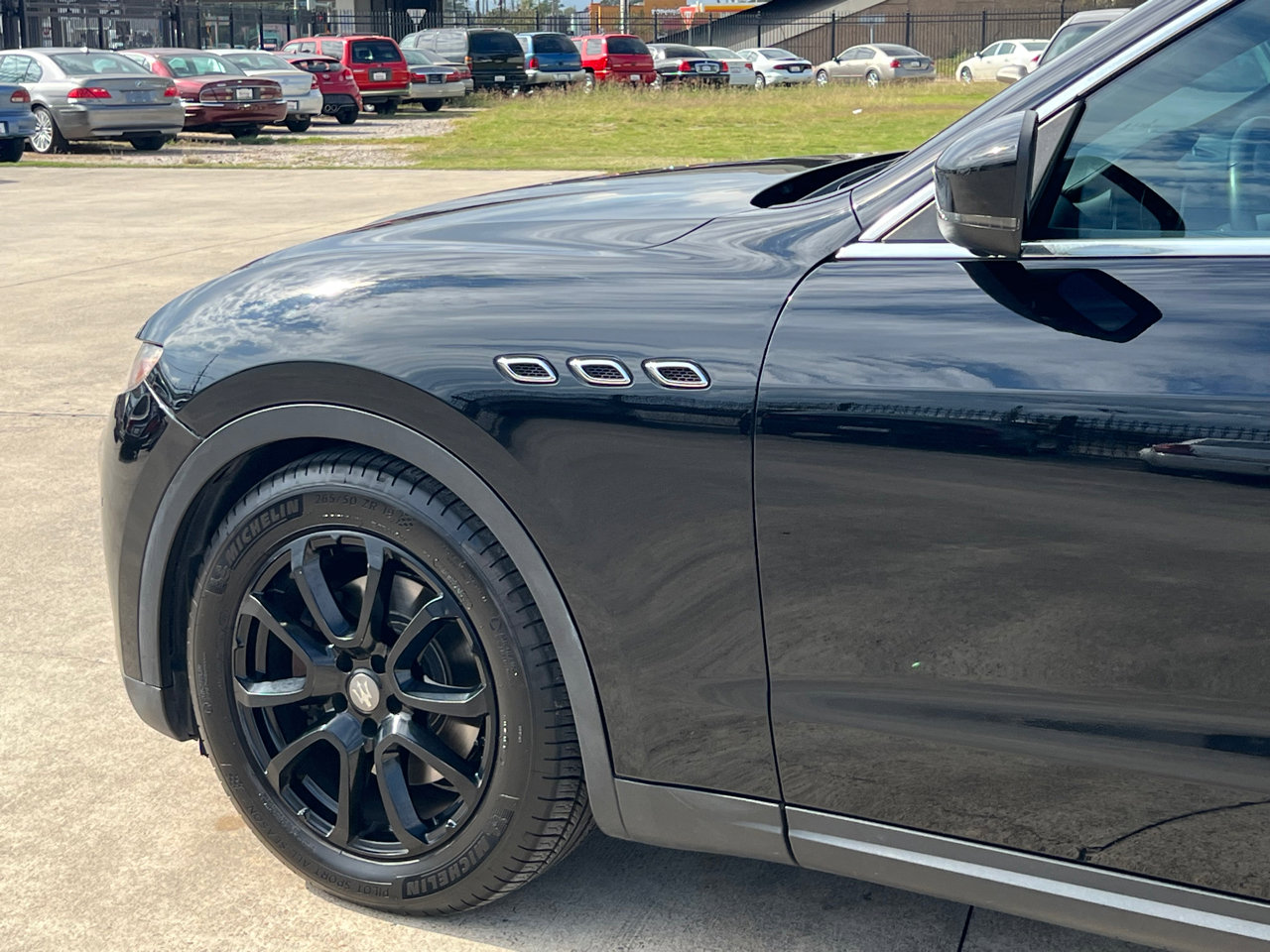 Used 2018 Maserati Levante image 91