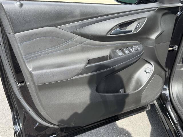 Used 2024 Buick Envista Sport Touring w/ Convenience I Package FWD image 18