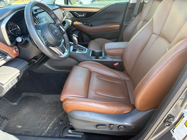 Used 2025 Subaru Outback Touring XT AWD/4WD image 28