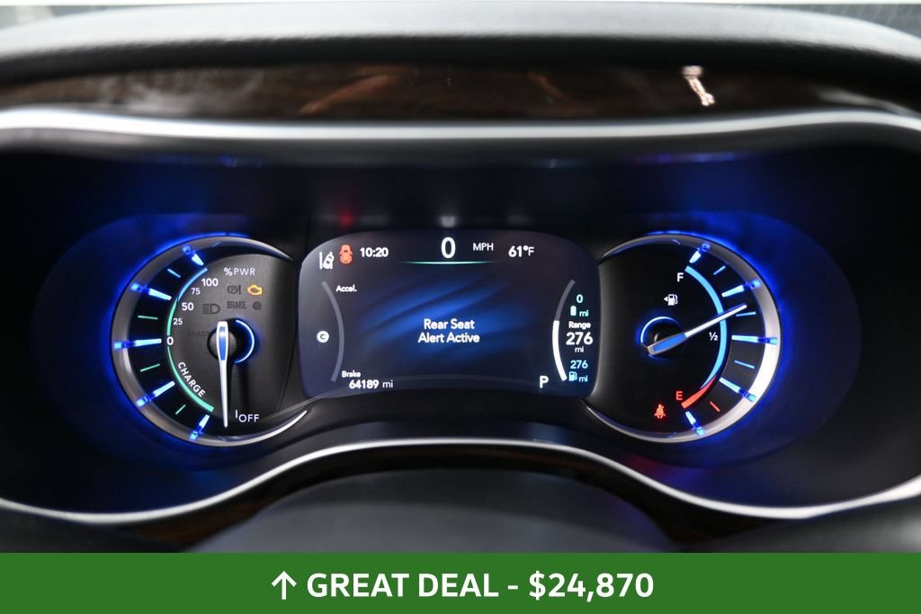 Used 2023 Chrysler Pacifica Limited FWD image 39