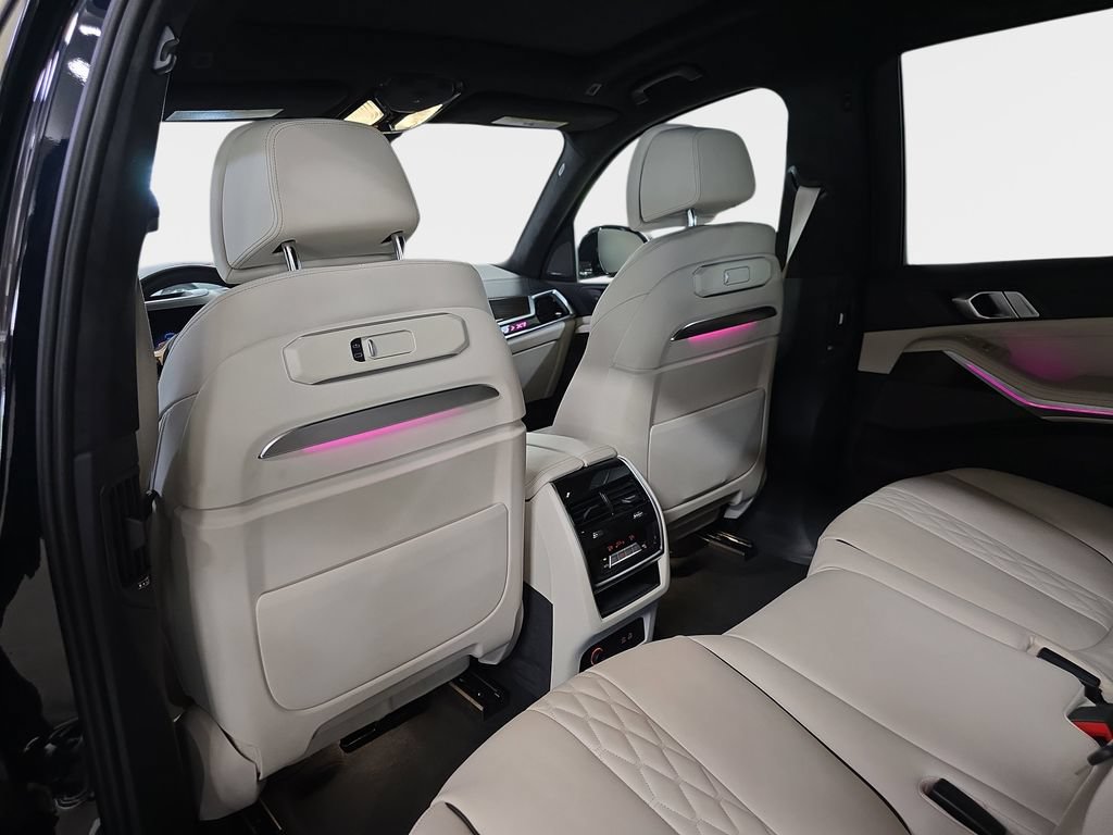 Used 2024 BMW X7 xDrive40i w/ M Sport Package AWD/4WD image 13