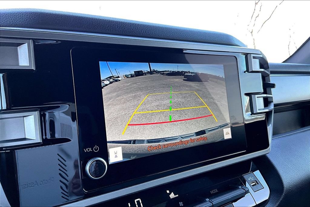 Used 2025 Toyota Tundra SR5 AWD/4WD image 29