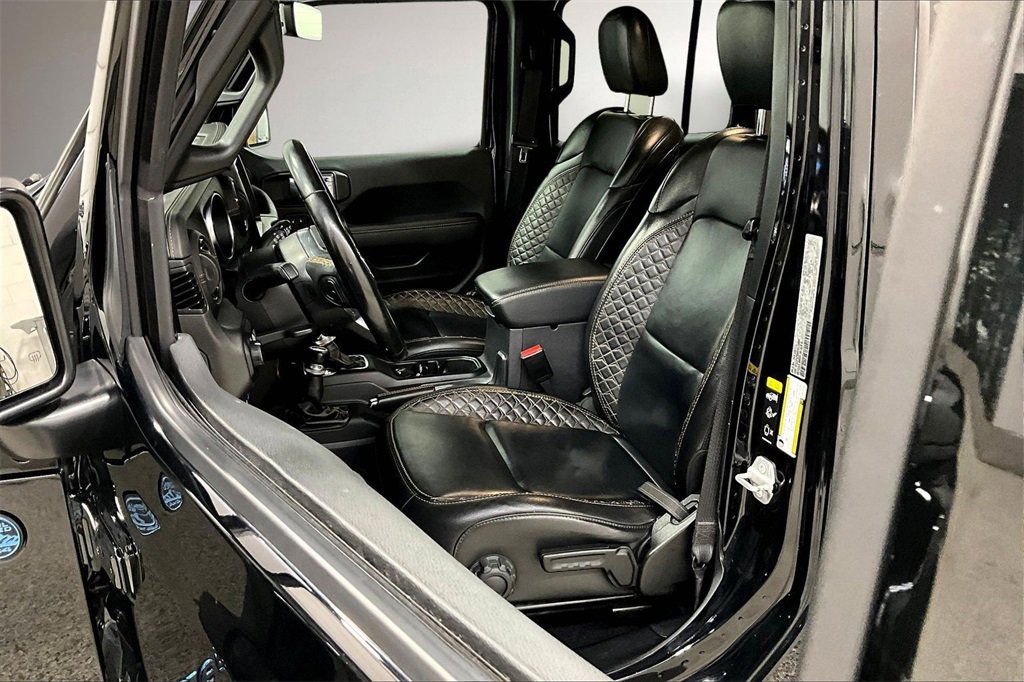 Used 2022 Jeep Wrangler Unlimited Sahara image 20