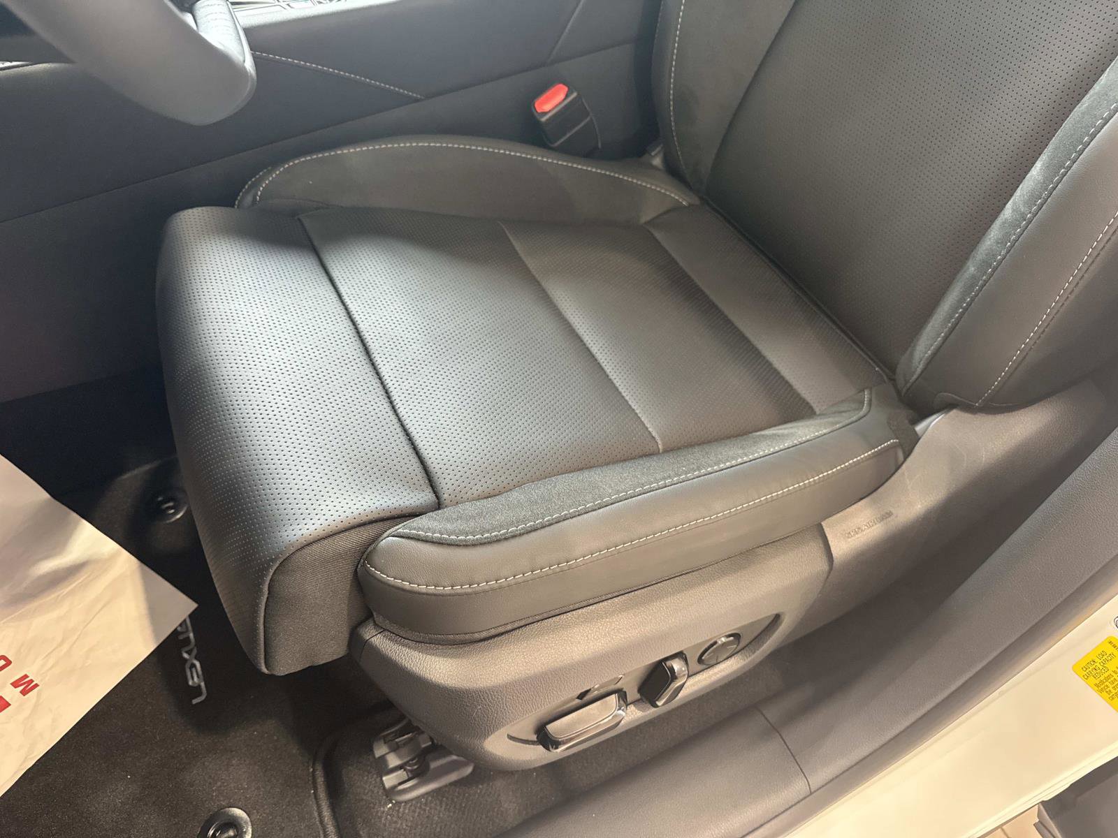 New 2026 Lexus RX 350 AWD image 20