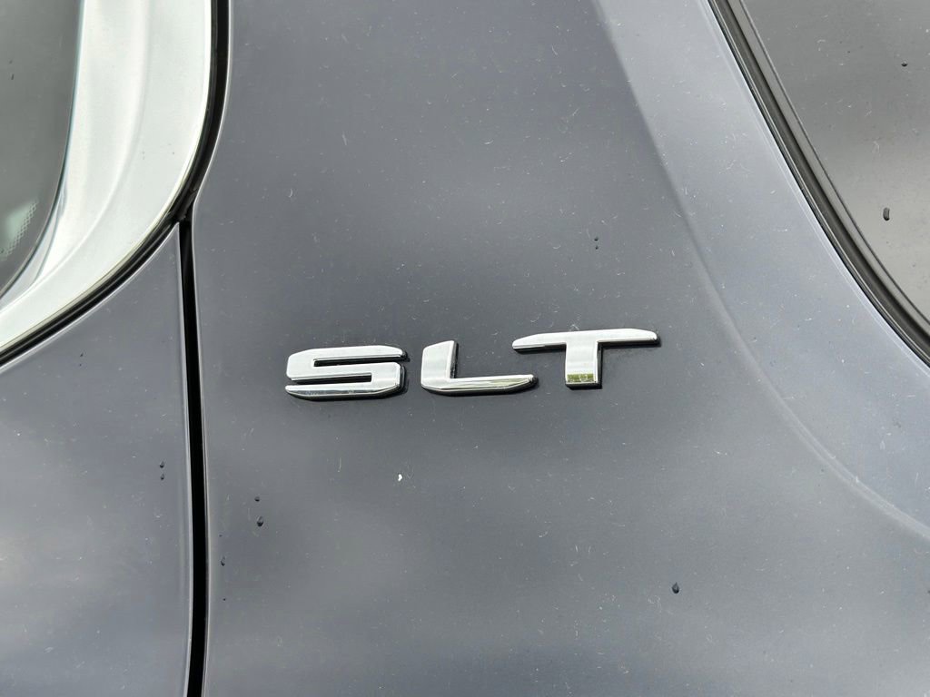 Used 2022 GMC Acadia SLT AWD/4WD image 46