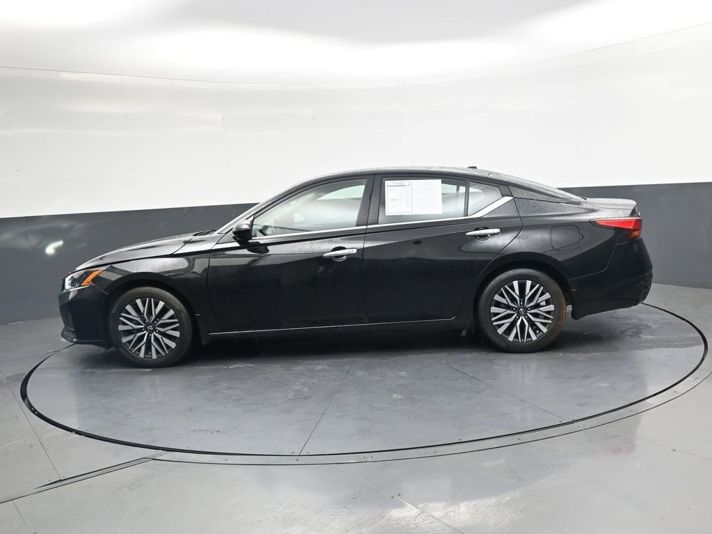 Used 2023 Nissan Altima 2.5 SV FWD image 7