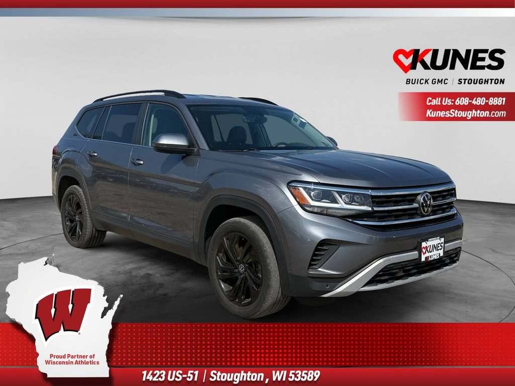 Used 2023 Volkswagen Atlas SE w/ Black Wheel Package