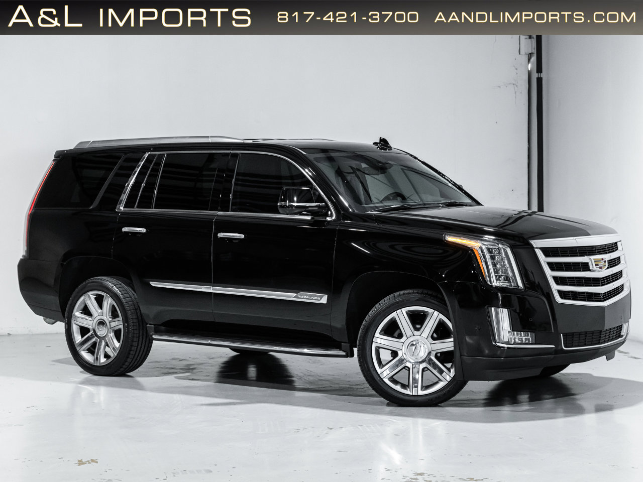 Used 2019 Cadillac Escalade Luxury AWD/4WD image 6