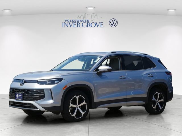 Certified 2025 Volkswagen Tiguan SE AWD/4WD image 3