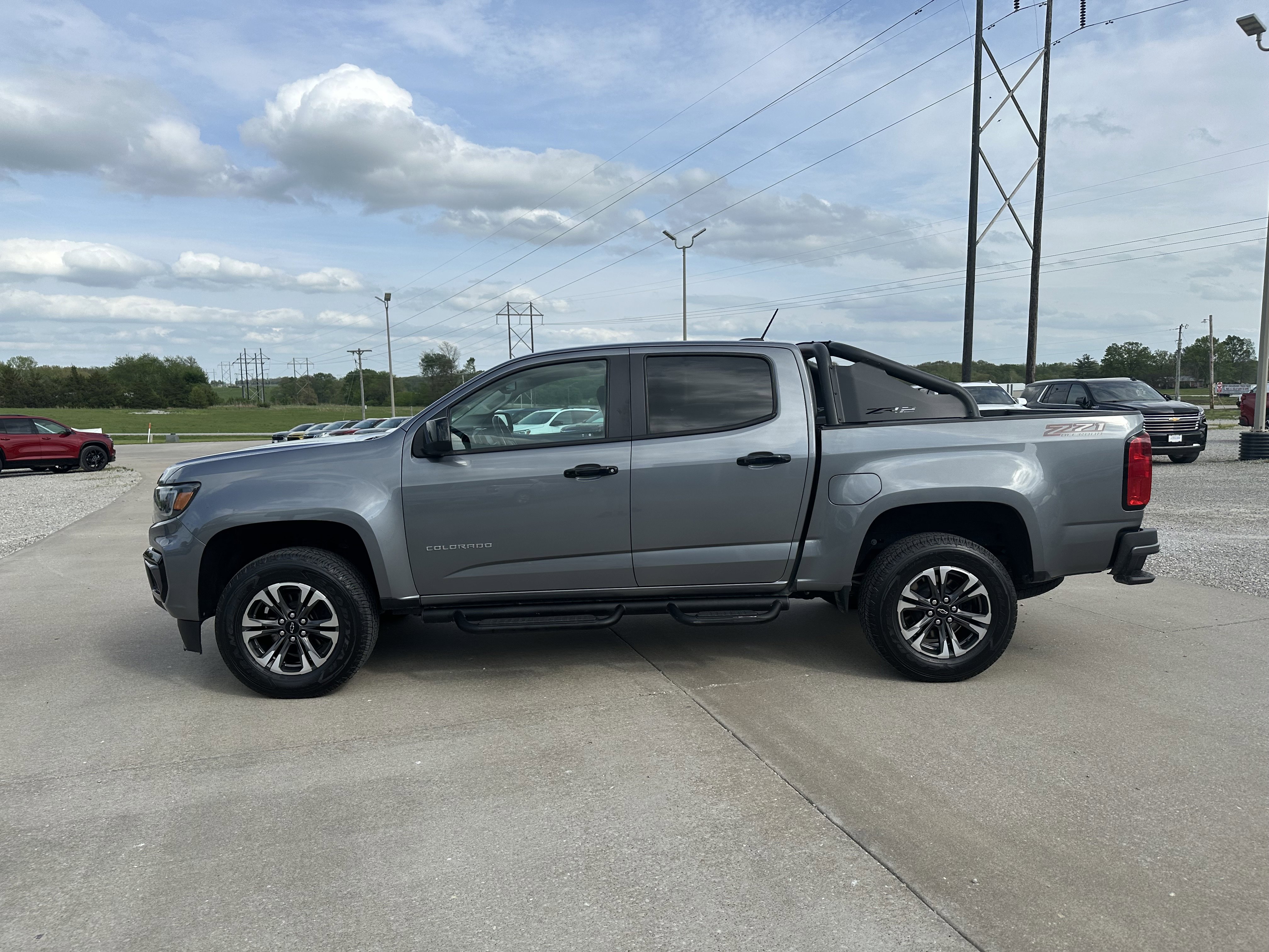 Used 2021 Chevrolet Colorado Z71 w/ Safety Package AWD/4WD image 4